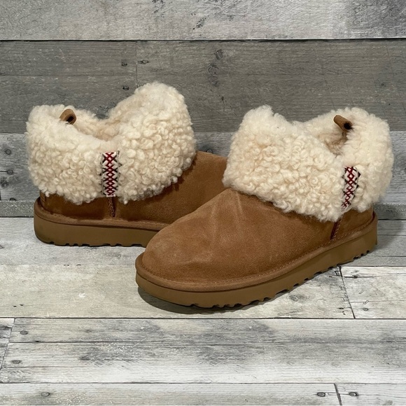 UGG Shoes - UGG Ultra Mini Braid Fashion Boot - Chestnut - Sz - 7 .US Women’s